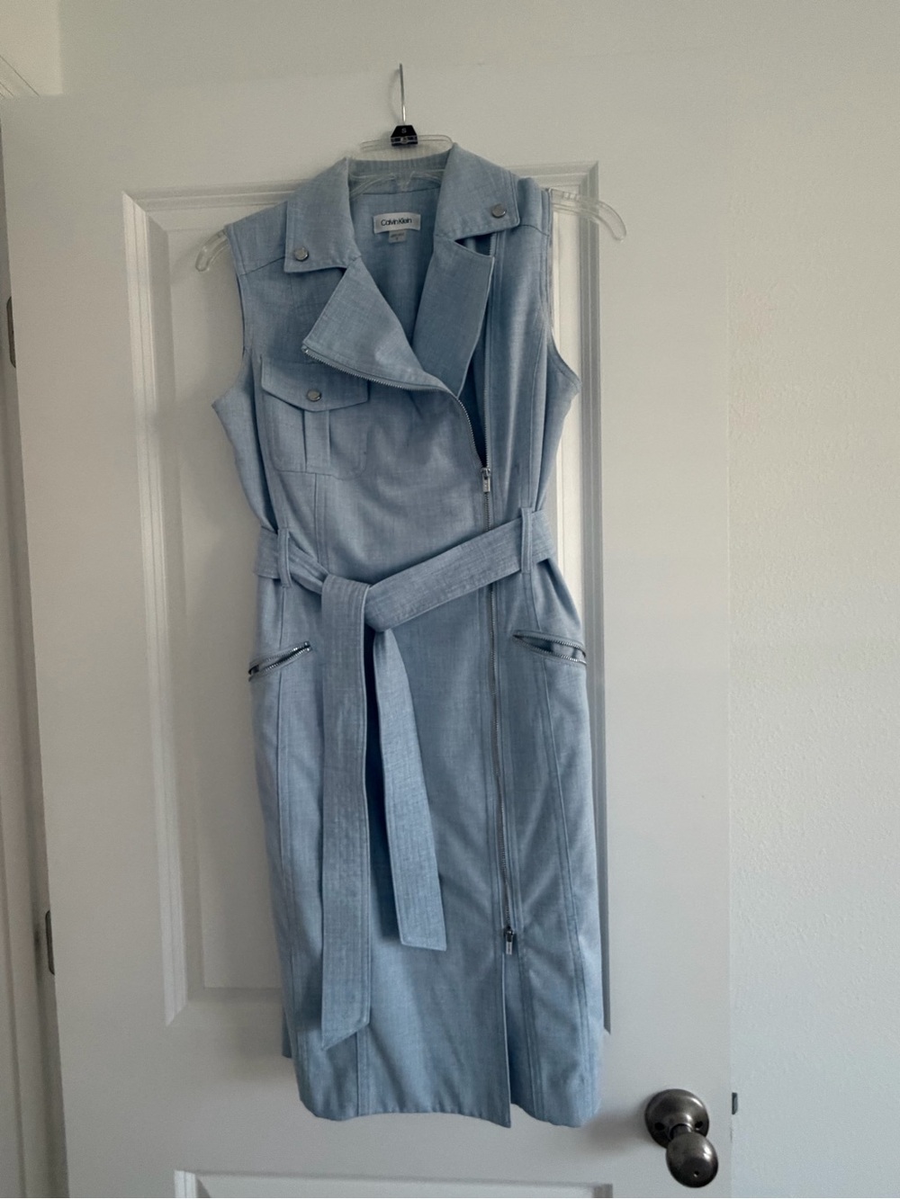Sleeveless Light Blue Belted Midi Dress — Casual Chic